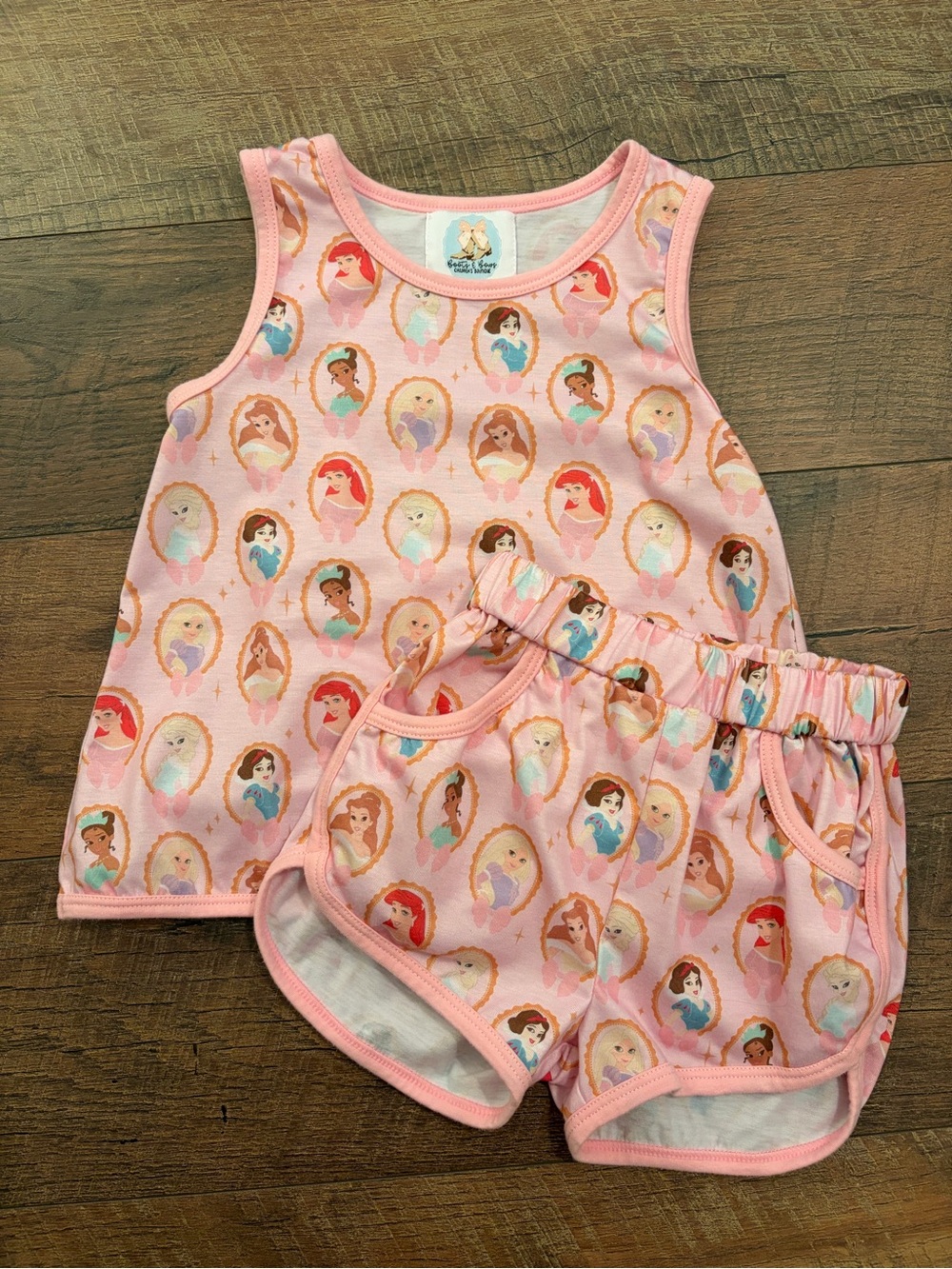 Princess knit short set